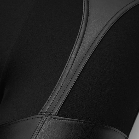 NWT MANIÈRE DE VOIR Vegan Leather Zip Off Leggings to Shorts - Picture 5 of 16